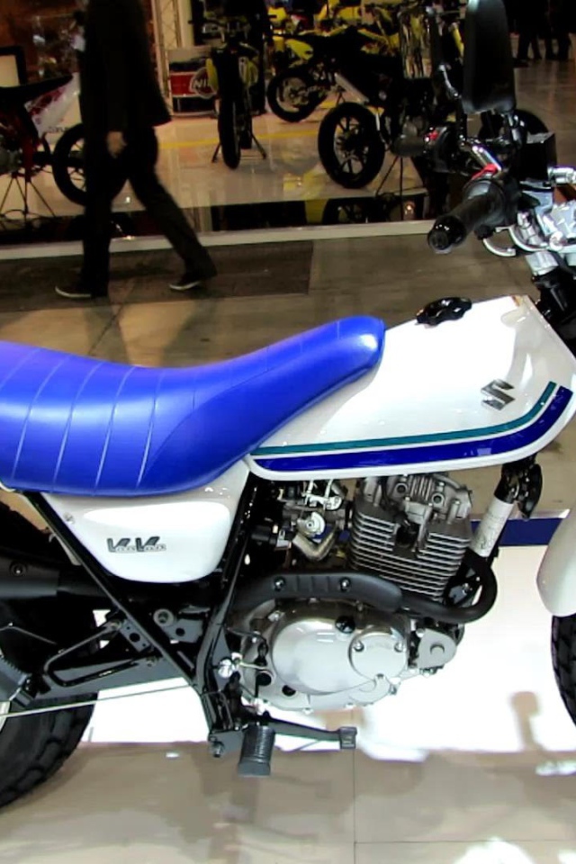 Красивый мотоцикл в москве Suzuki RV 125