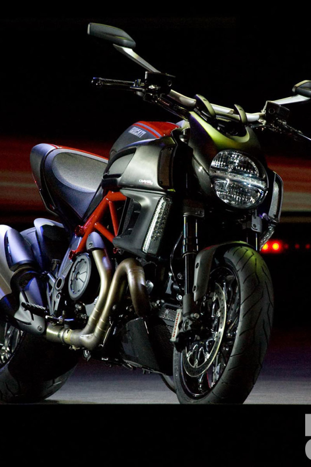 Мотоцикл модели Ducati Diavel