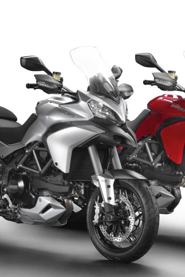 Мотоцикл модели Ducati Multistrada 1200 S Granturismo