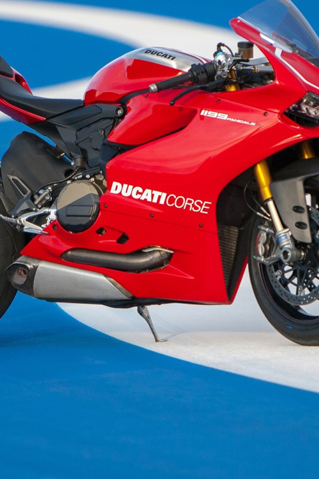 Мотоцикл модели Ducati Superbike 1199 Panigale