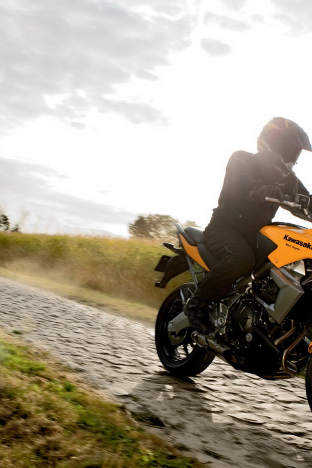 Мотоцикл модели Kawasaki Versys