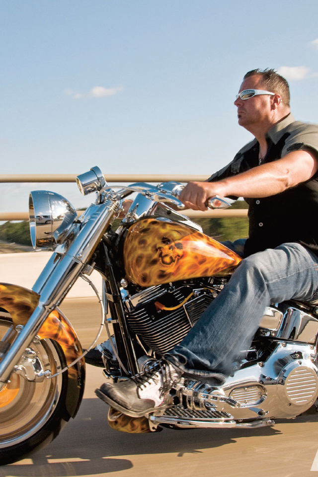 Быстрый мотоцикл Harley-Davidson Fat Boy