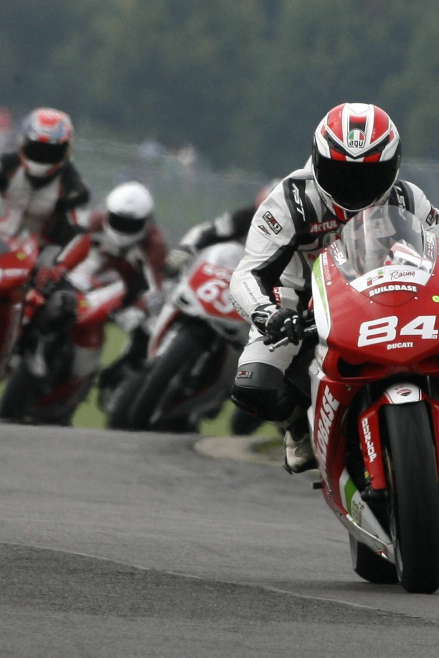 Невероятный мотоцикл Ducati Superbike 848 Evo