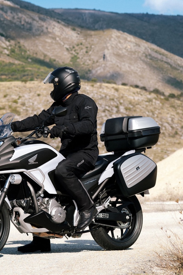 Невероятный мотоцикл Honda NC 700 X