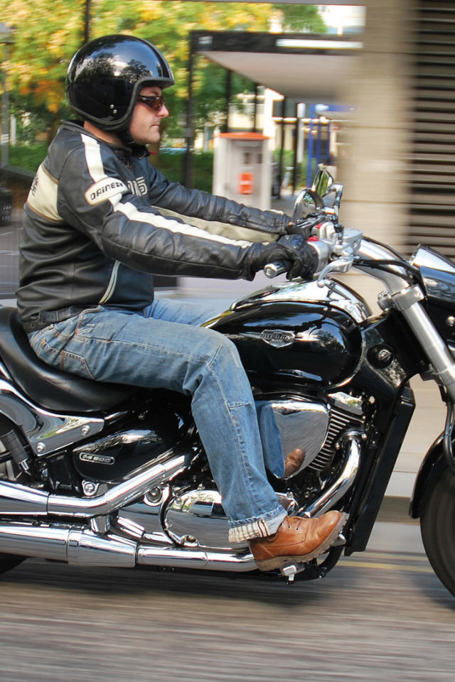 Невероятный мотоцикл Suzuki Intruder M1500