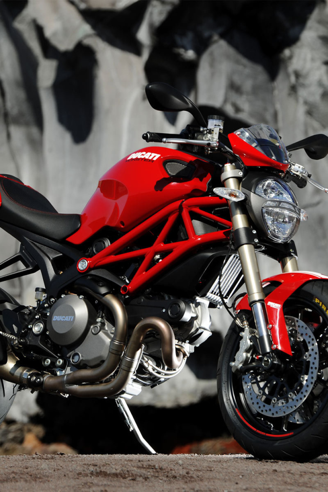 Невероятно быстрый мотоцикл Ducati Monster 1200