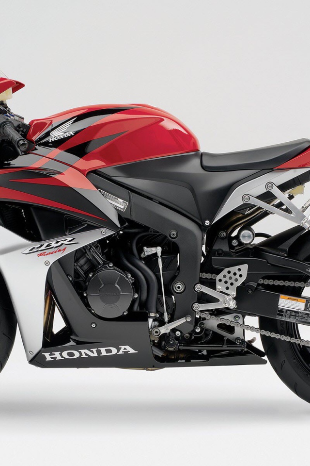Невероятно быстрый мотоцикл Honda CBR 600 RR