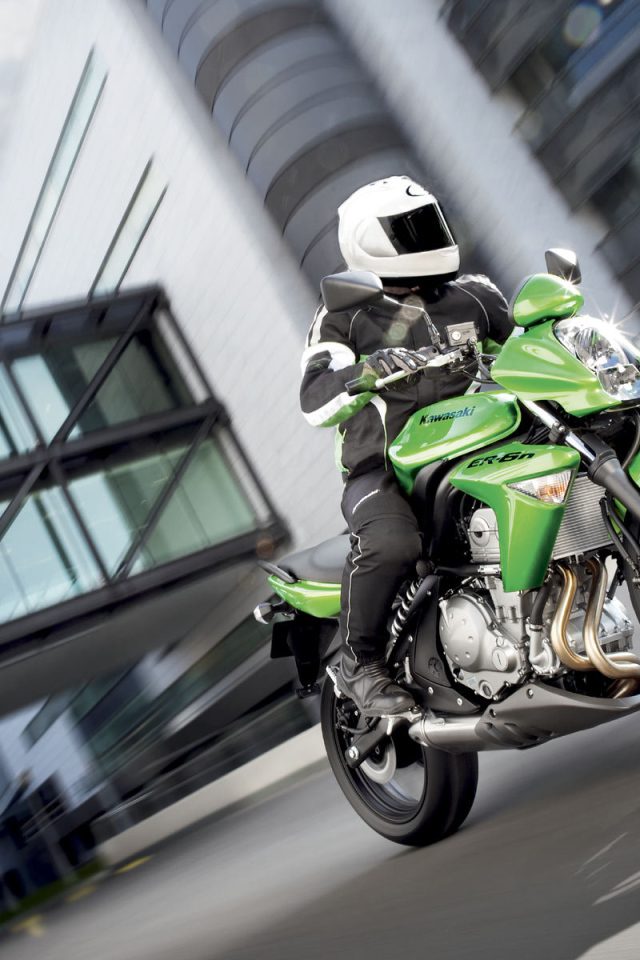 Невероятно быстрый мотоцикл Kawasaki ER-6f