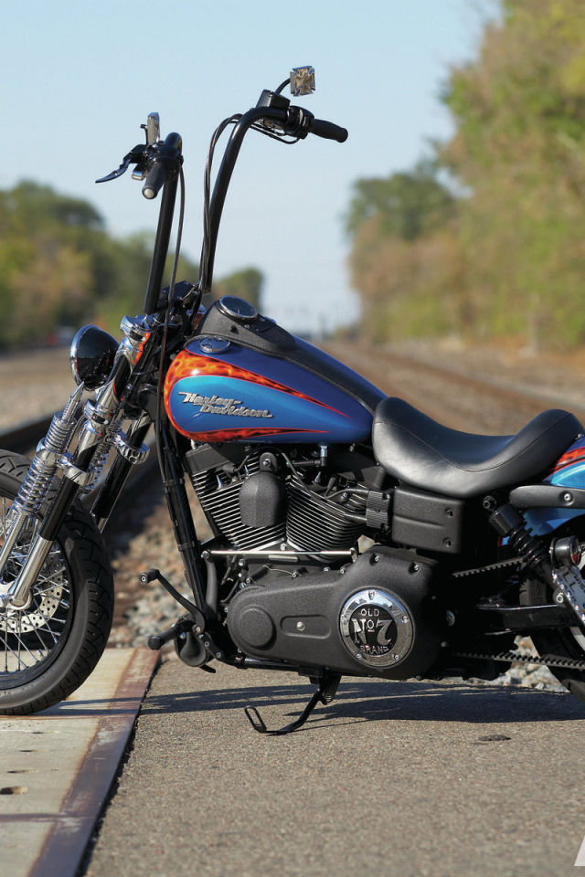 Невероятно быстрый мотоцикл Harley-Davidson Dyna Street Bob