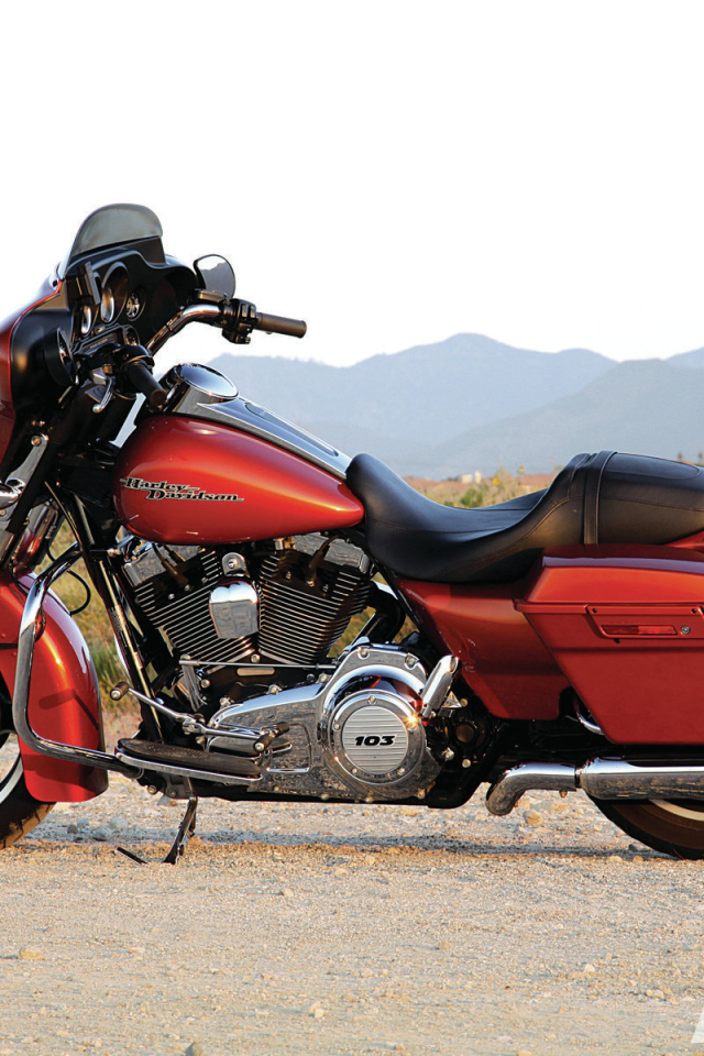 Невероятно быстрый мотоциклHarley-Davidson Street Glide