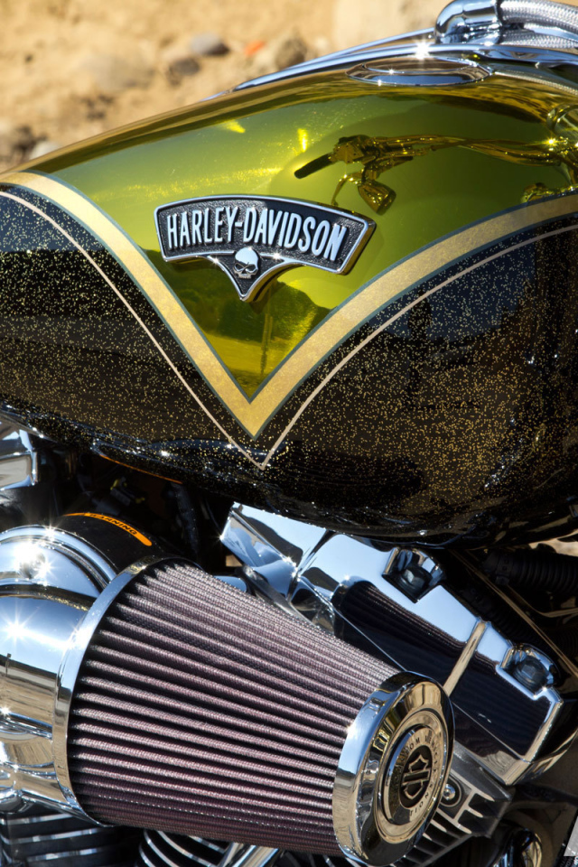 Мотоцикл модели Harley-Davidson CVO Breakout