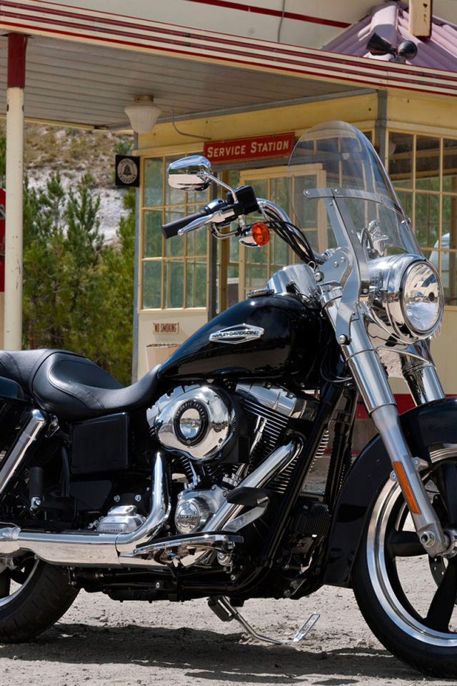 Мотоцикл модели Harley-Davidson Dyna Switchback