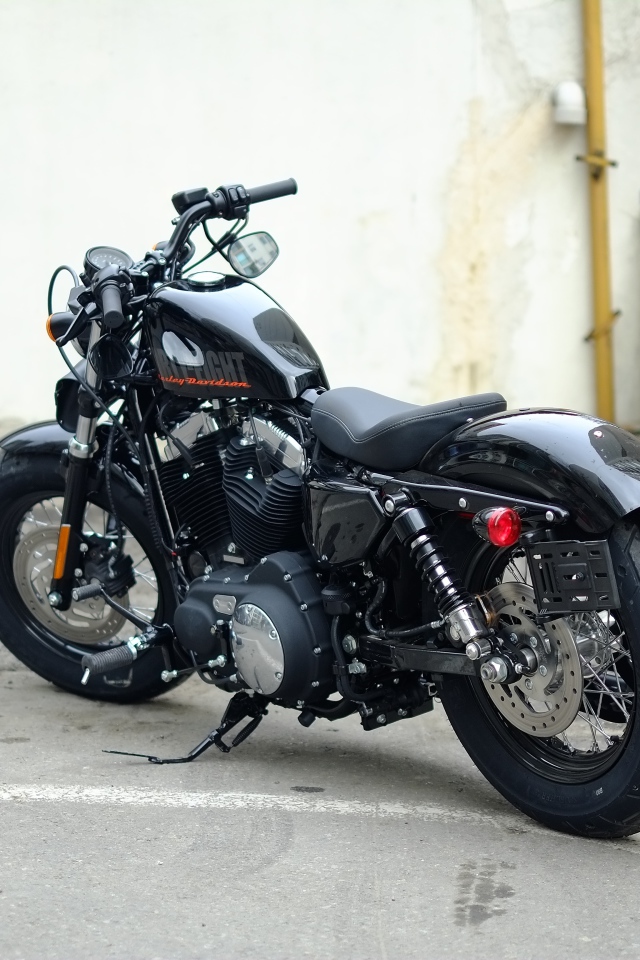 Мотоцикл модели Harley-Davidson XL 1200X Sportster Forty-Eight