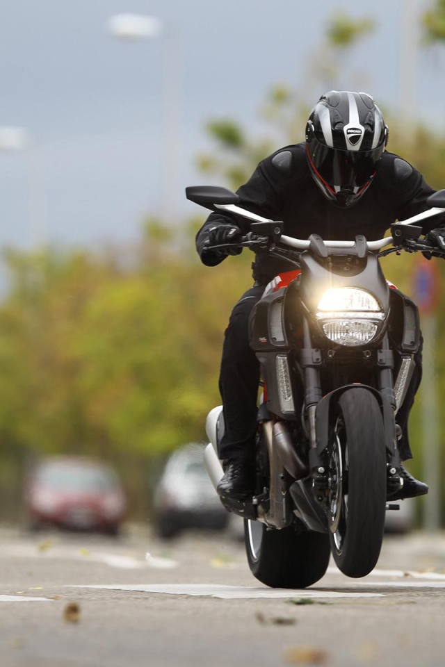 Новый мотоцикл Ducati Diavel