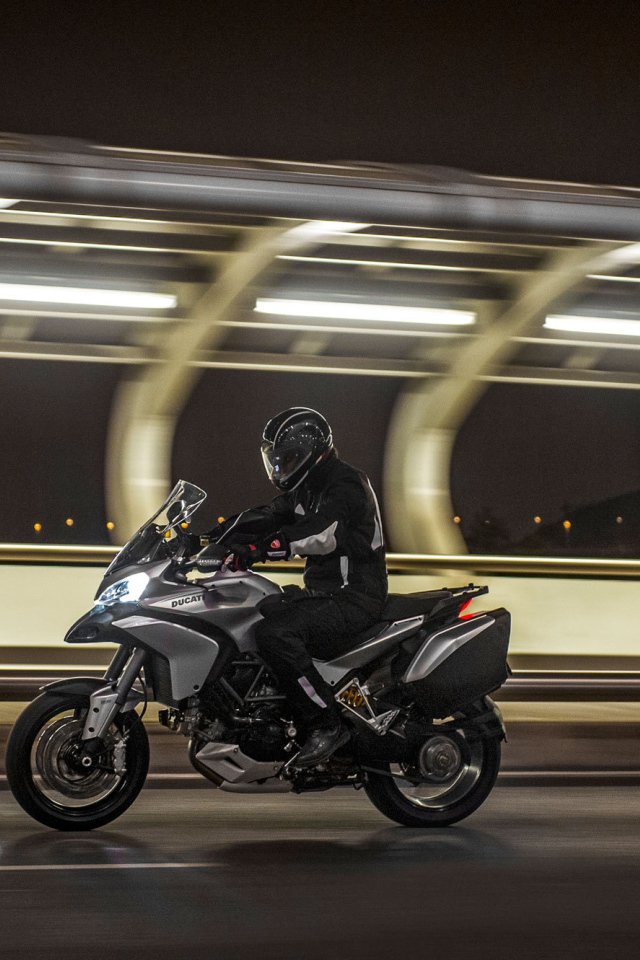 Новый мотоцикл Ducati Multistrada 1200 S Granturismo