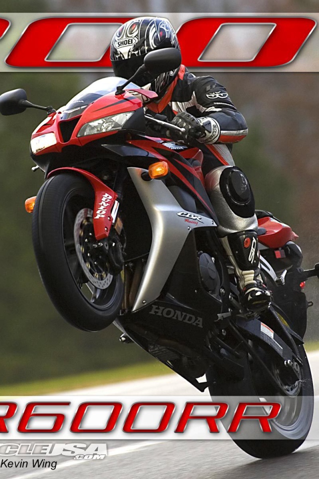 Новый мотоцикл Honda CBR 600 RR