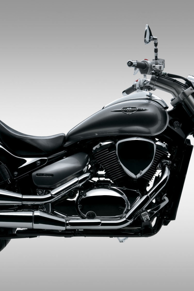 Новый мотоцикл Suzuki Intruder M800