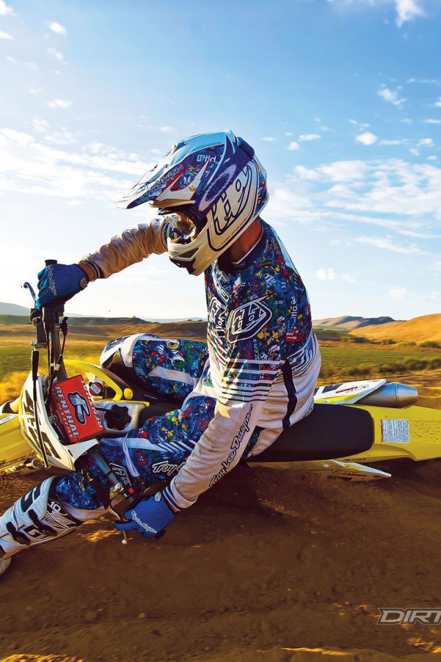 Новый мотоцикл Suzuki RM-Z 250