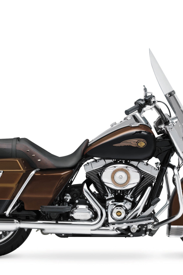 Новый мотоцикл Harley-Davidson Road King Anniversary Edition