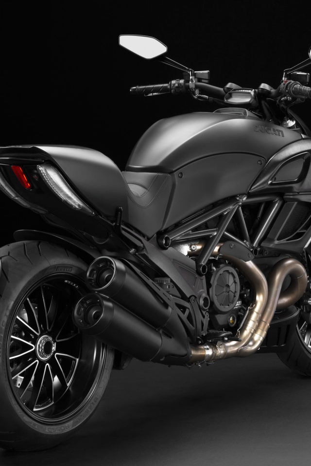 Новый надежный мотоцикл Ducati Diavel