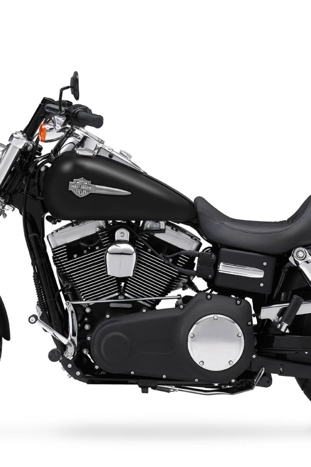 Новый надежный мотоцикл Harley-Davidson Dyna Fat Bob