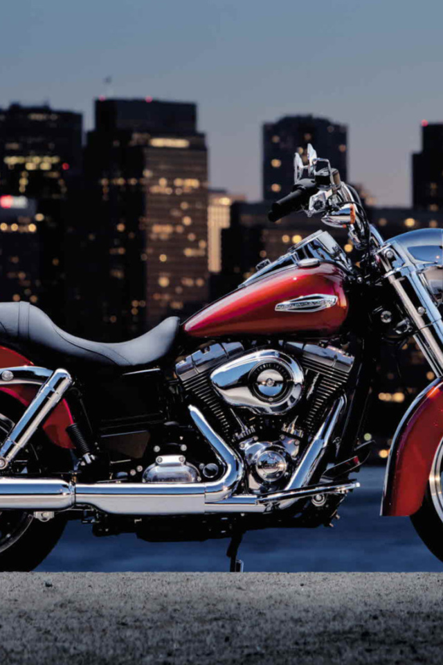 Новый надежный мотоцикл Harley-Davidson Dyna Switchback