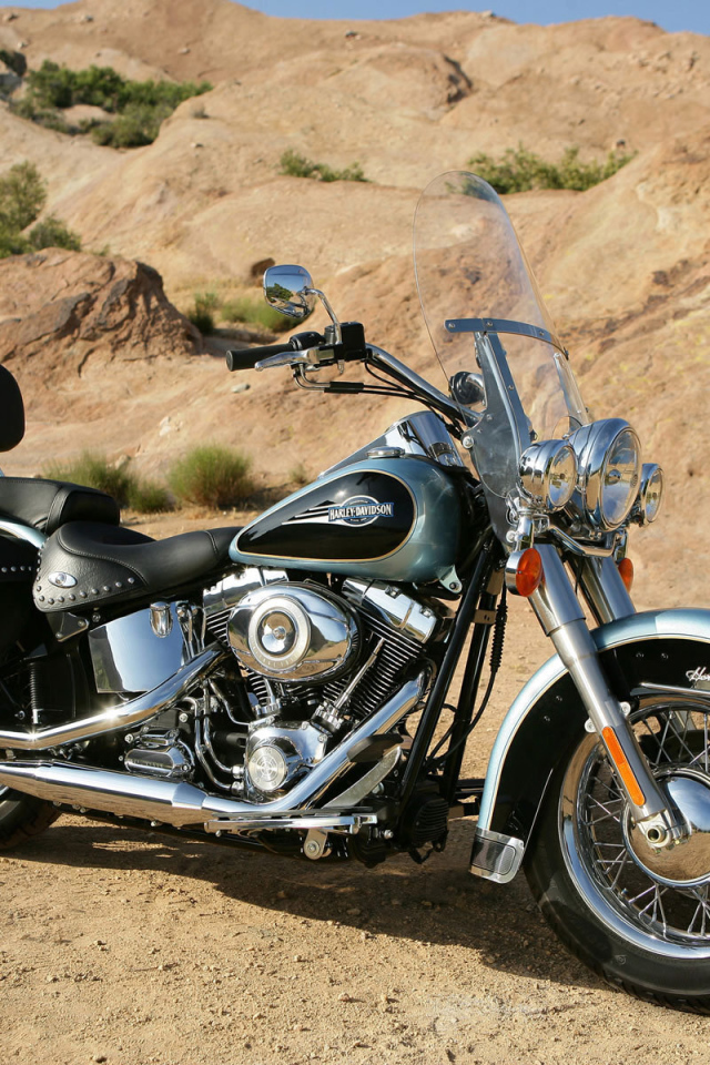 Новый надежный мотоцикл Harley-Davidson Heritage Softail