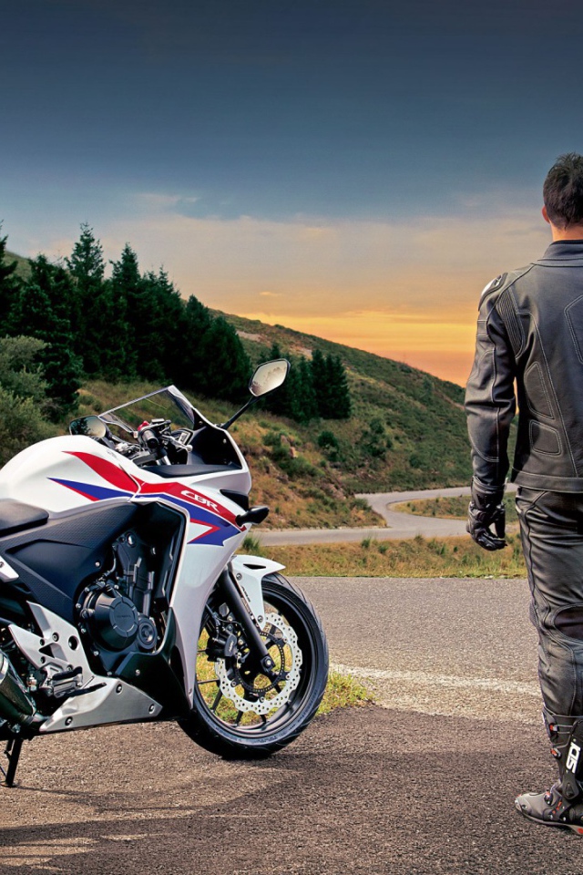 Новый надежный мотоцикл Honda CBR 500 R