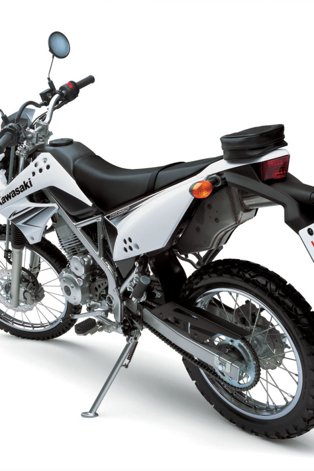 Новый надежный мотоцикл Kawasaki KLX 125