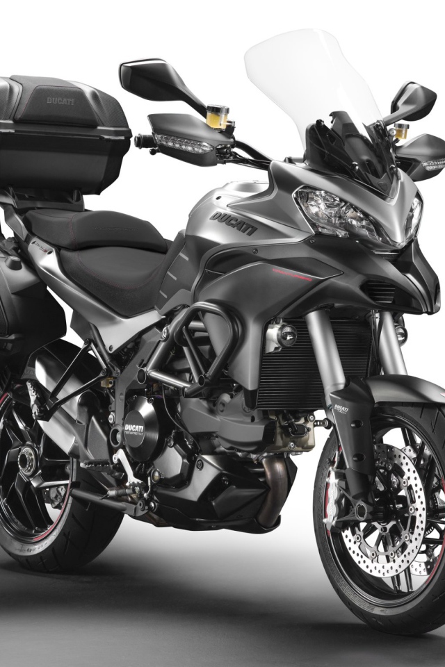 Популярный мотоцикл Ducati Multistrada 1200 S Granturismo