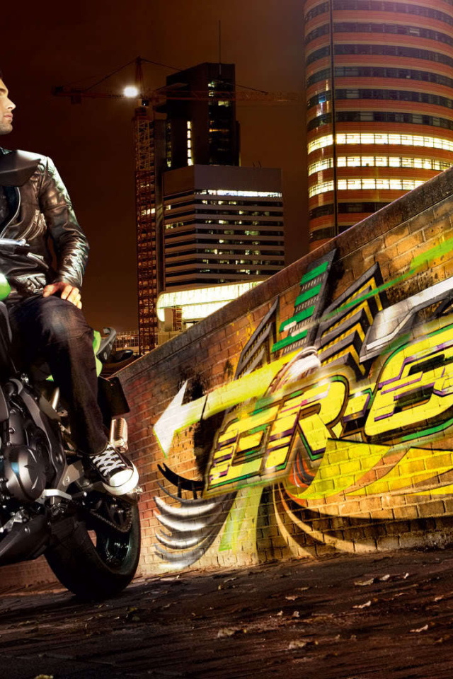 Популярный мотоцикл Kawasaki ER-6n