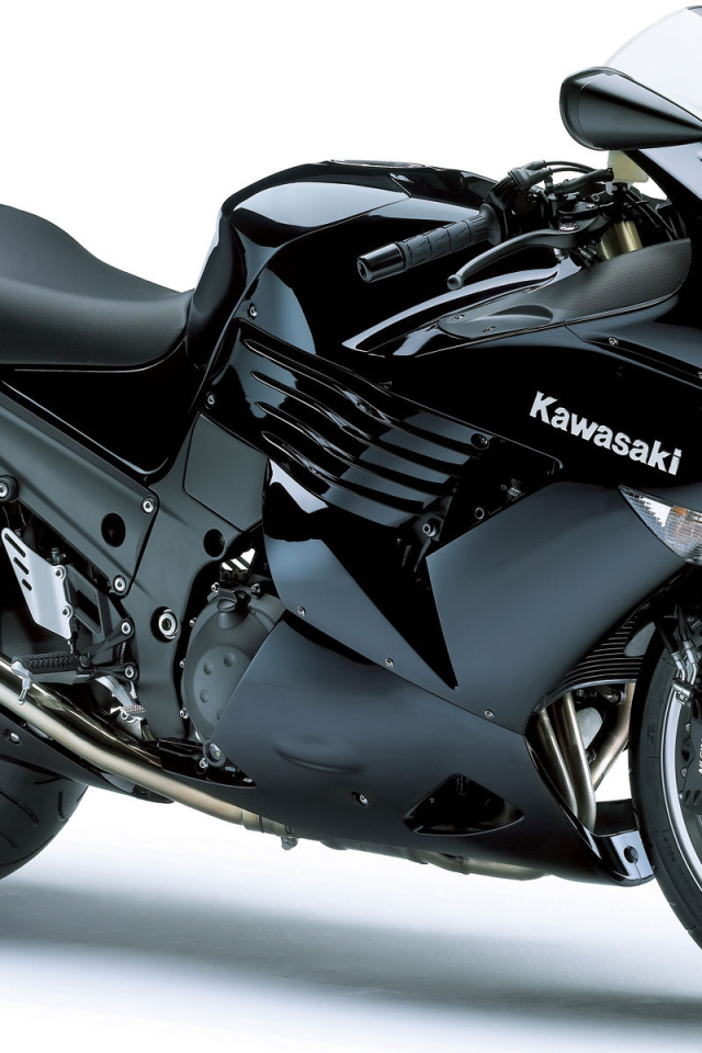 Популярный мотоцикл Kawasaki ZZR 1400