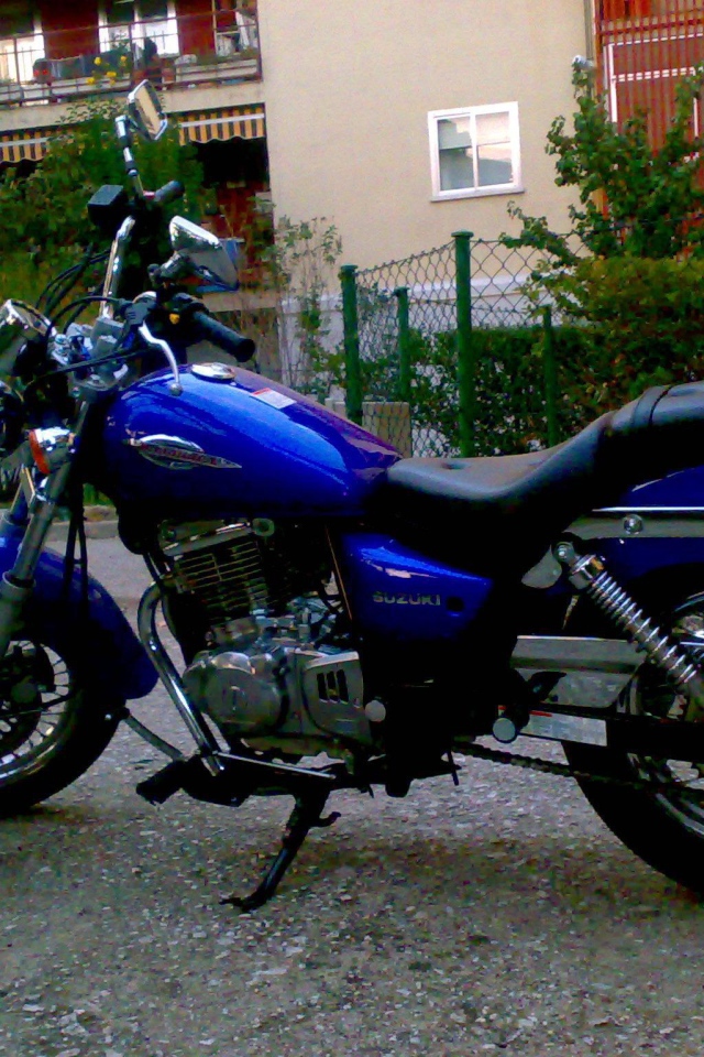 Популярный мотоцикл Suzuki Marauder 125