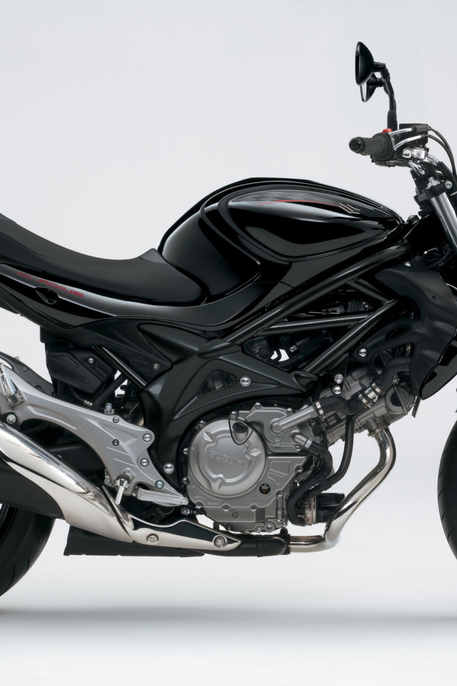Популярный мотоцикл Suzuki SFV 650