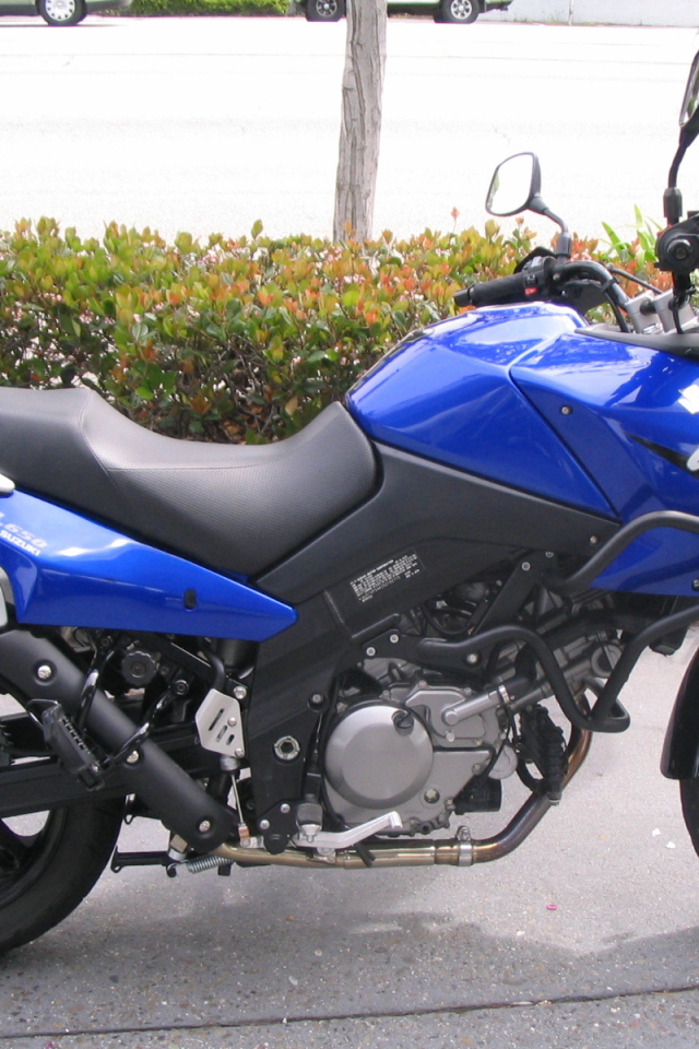 Популярный мотоцикл Suzuki V-Storm 1000  DL