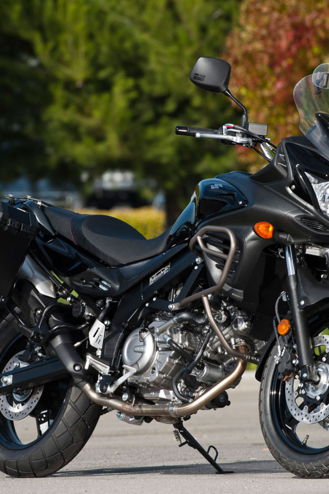 Популярный мотоцикл Suzuki V-Storm 650 ABS