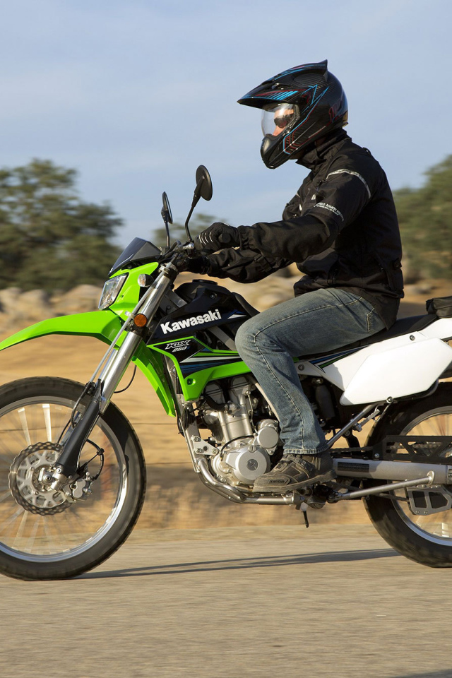 Надежный мотоцикл Kawasaki KLX 250