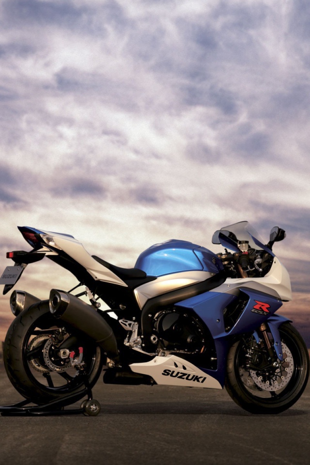 Надежный мотоцикл Suzuki GSX-R 1000