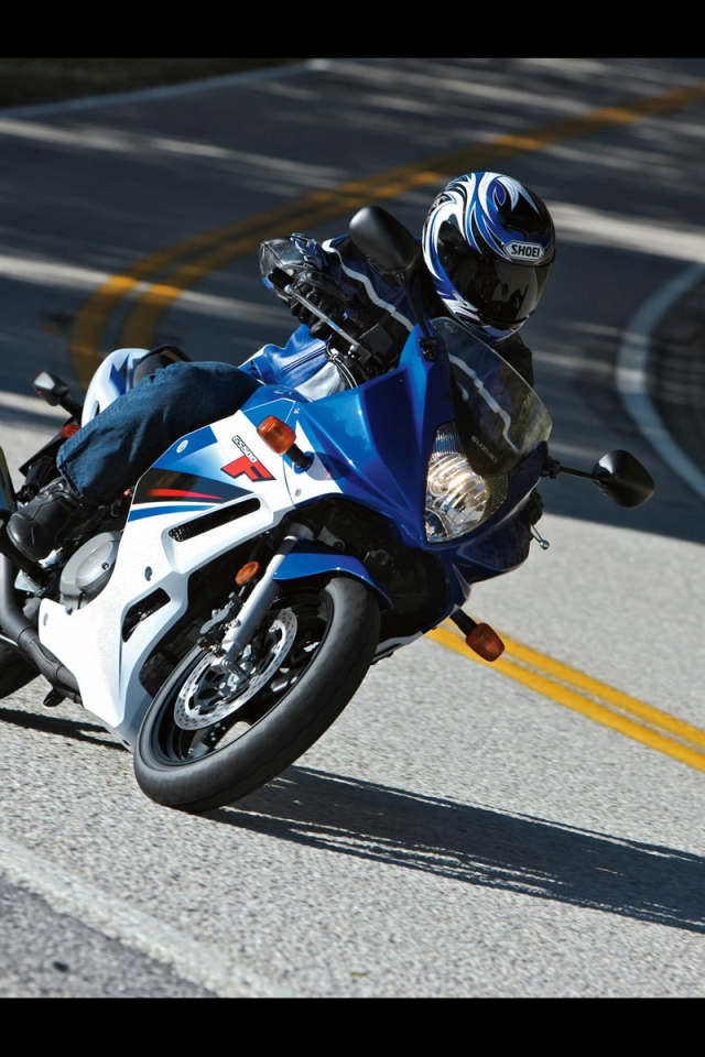 Надежный мотоцикл Suzuki GS 500 F