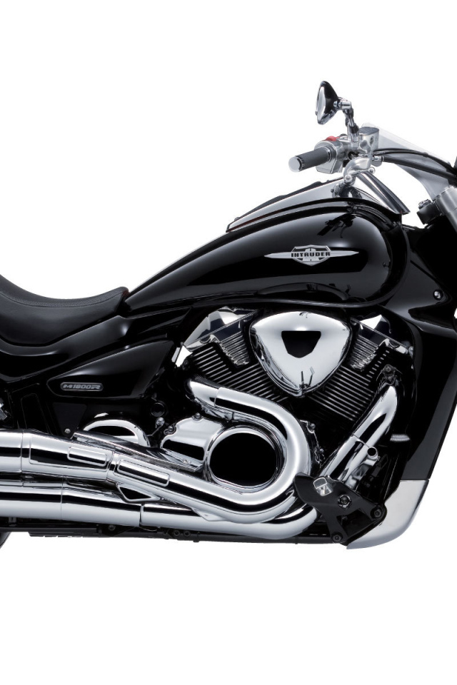 Надежный мотоцикл Suzuki Intruder M1800 R