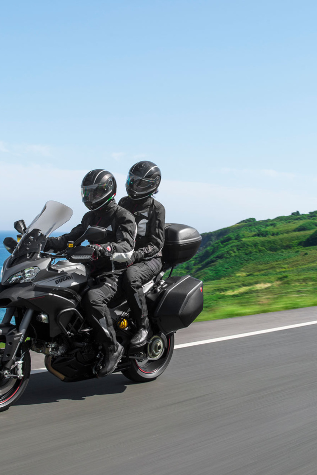 Надежный мотоцикл Ducati Multistrada 1200 S Granturismo