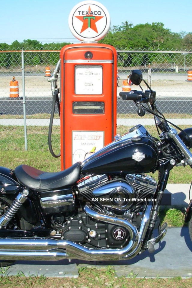 Надежный мотоцикл Harley-Davidson Dyna Switchback