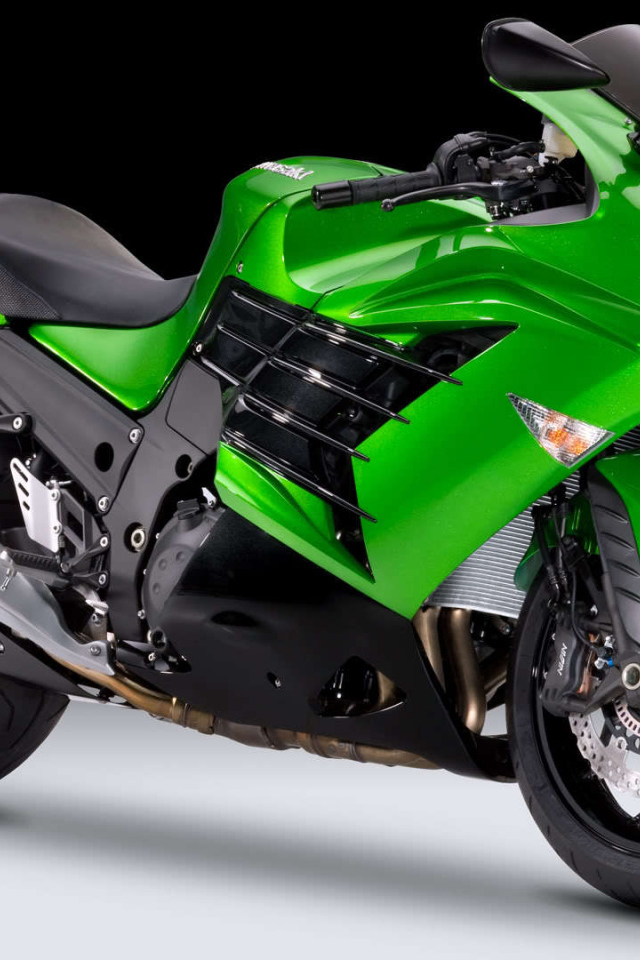 Надежный мотоцикл Kawasaki ZZR 1400