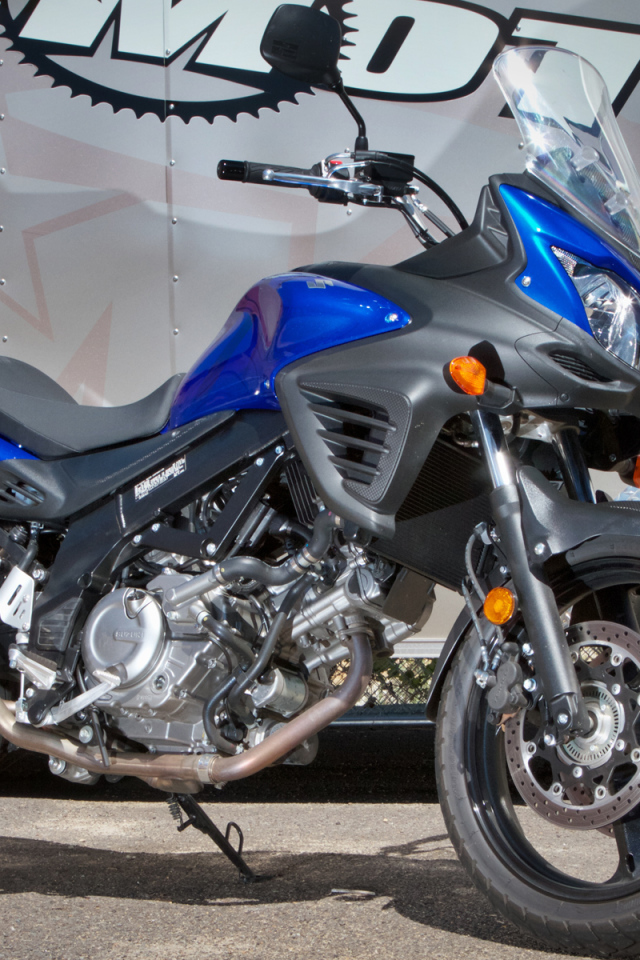Мотоцикл Suzuki модели V-Storm 650 ABS