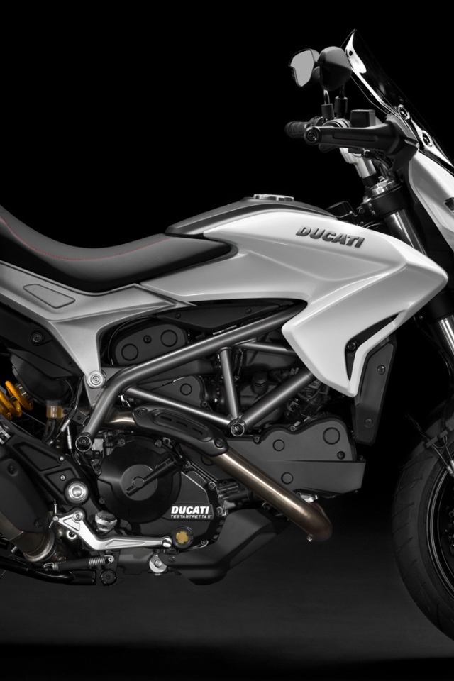 Тест-драйв мотоцикла Ducati Hyperstrada