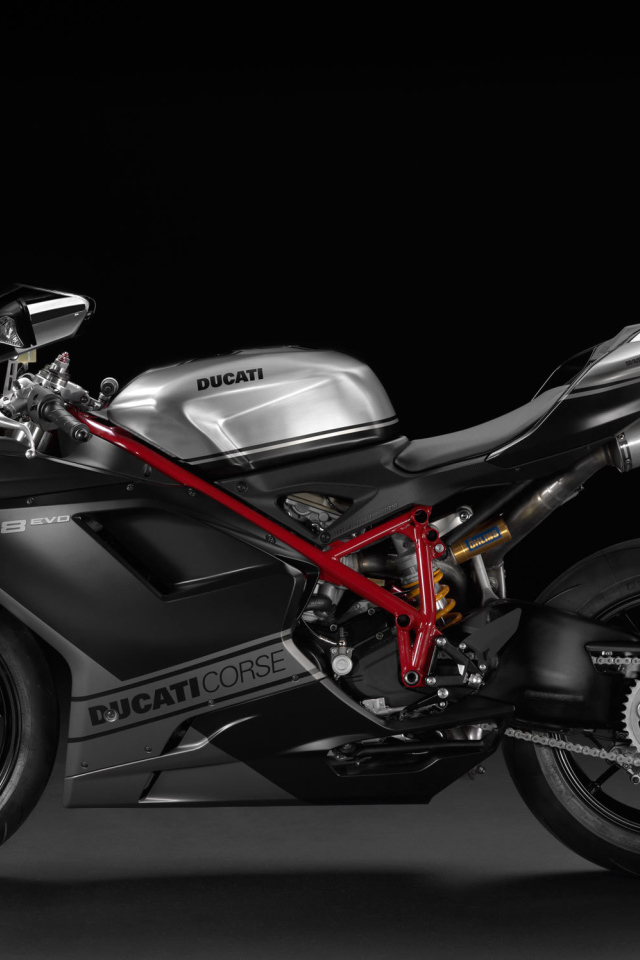 Тест-драйв мотоцикла Ducati Superbike 848 Evo