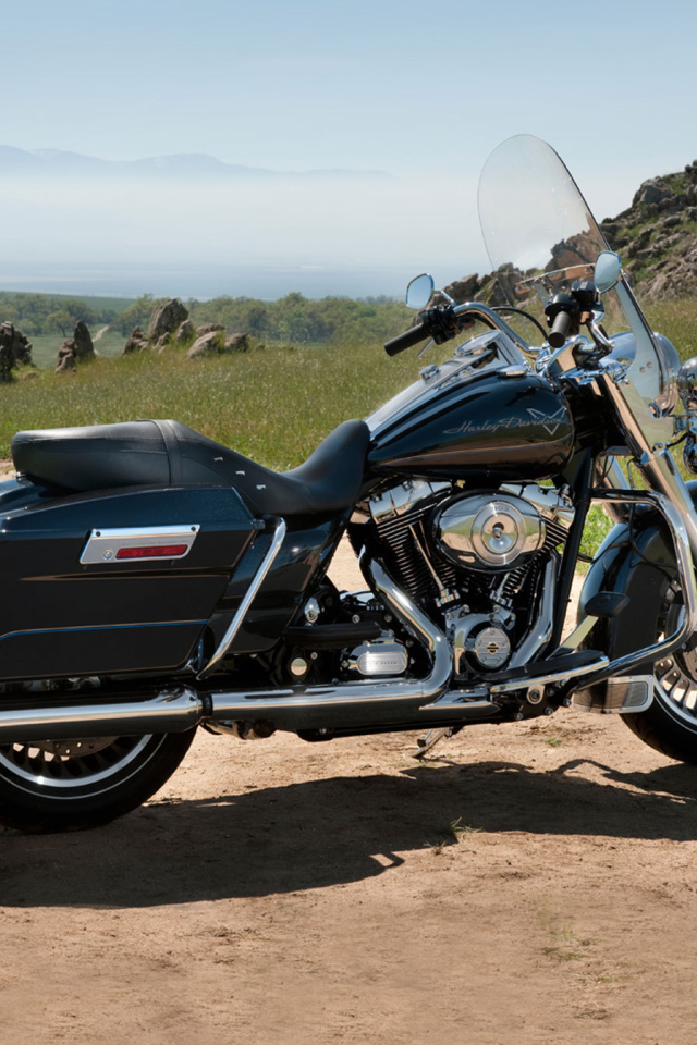 Тест-драйв мотоцикла Harley-Davidson CVO Road King