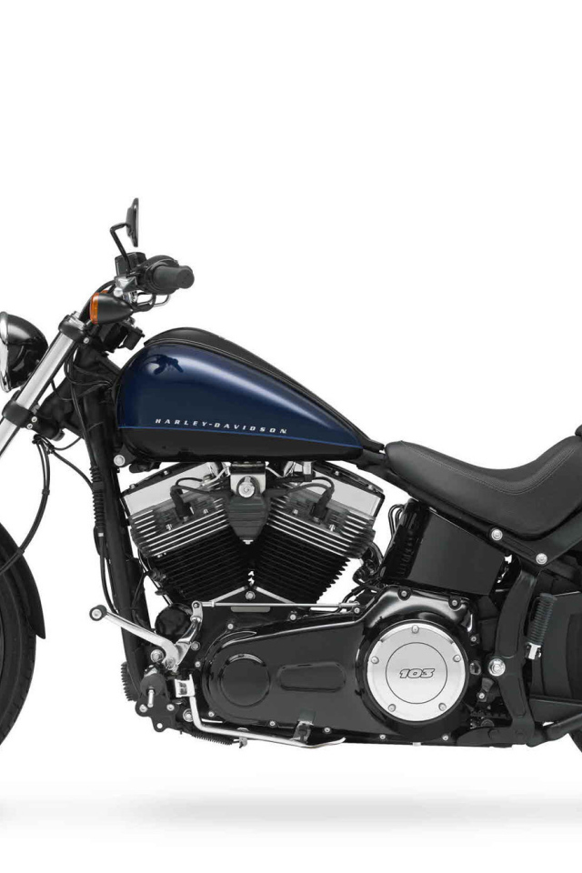 Тест-драйв мотоцикла Harley-Davidson Softail Blackline