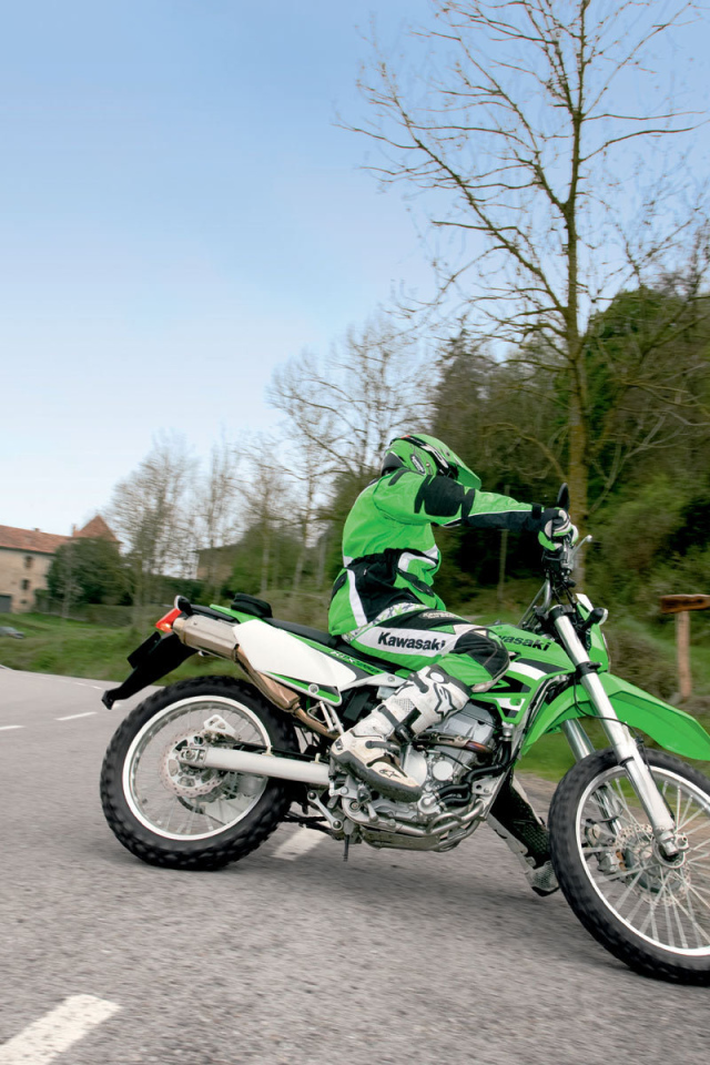 Тест-драйв мотоцикла Kawasaki KLX 250