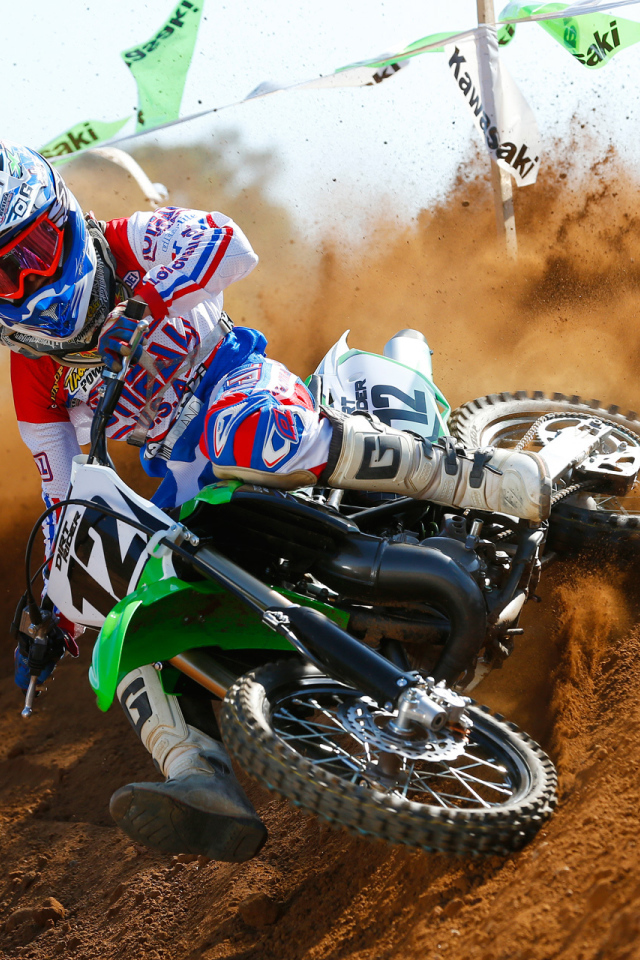 Тест-драйв мотоцикла Kawasaki KX 85-II